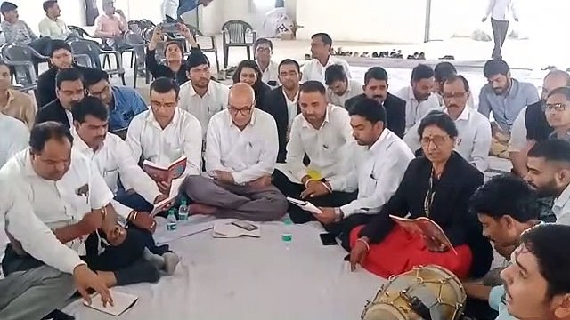 एडवोकेट सुरक्षा अधिनियम लागू करने की मांग पर अधिवक्ताओं ने किए सुंदरकांड पाठ