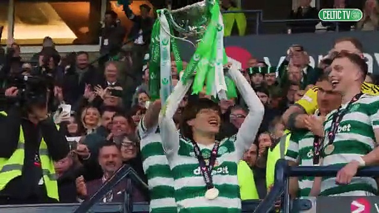 football match_celebrations_from_League_Cup_win_at_Hampden