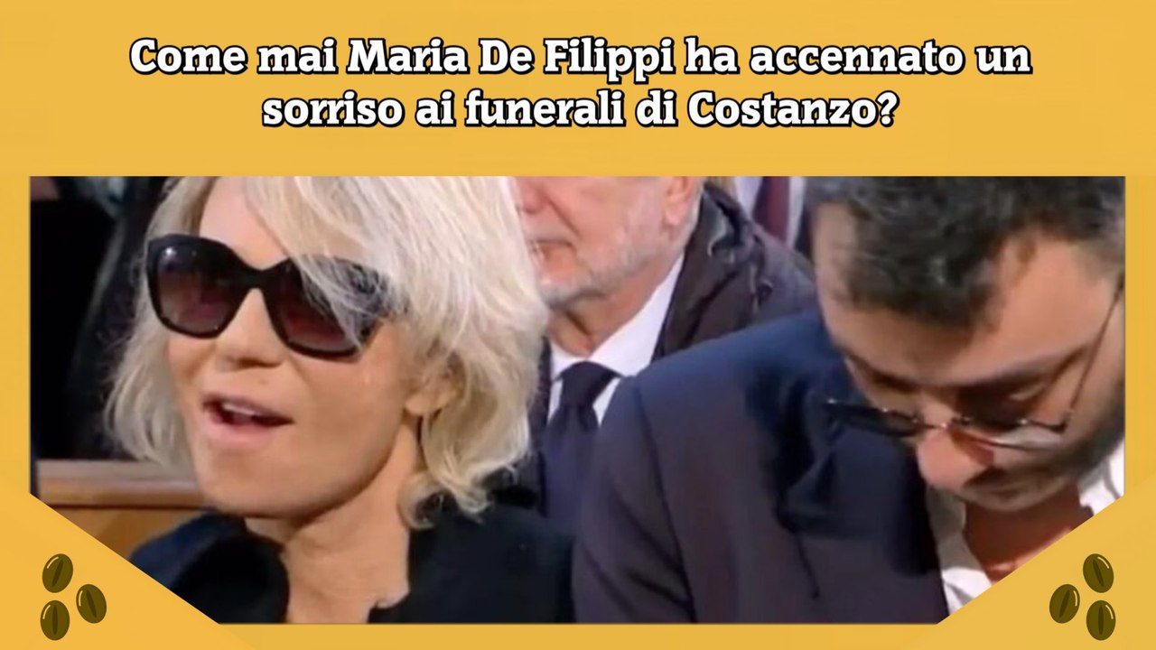 Come mai Maria De Filippi ha accennato un sorriso ai funerali di Costanzo