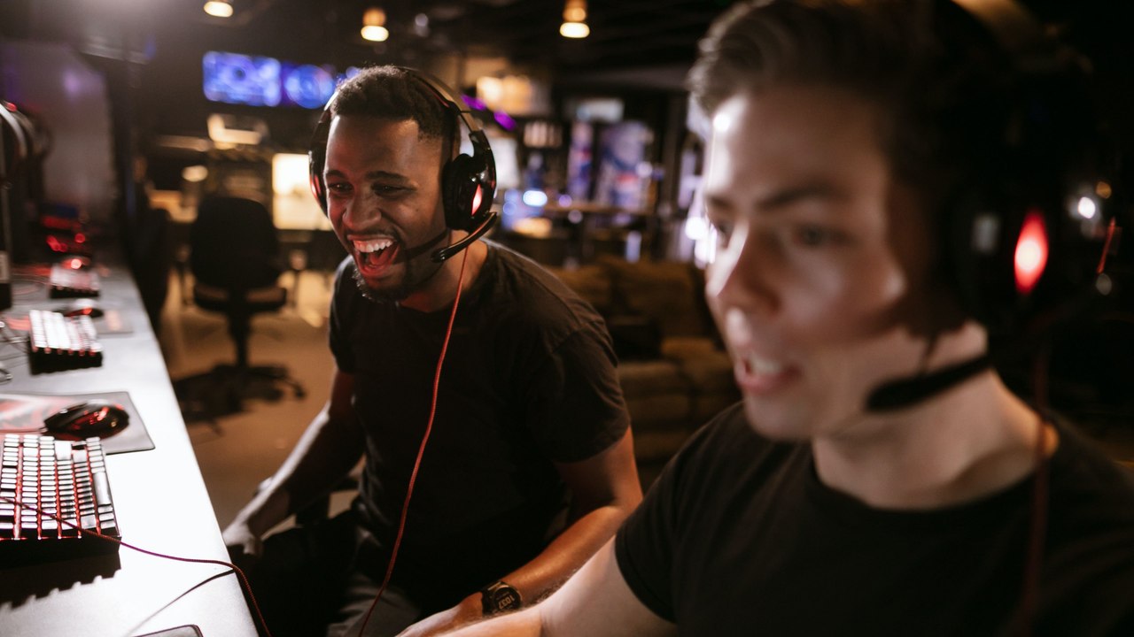 Frag Marius: Wie wird man eSportler?