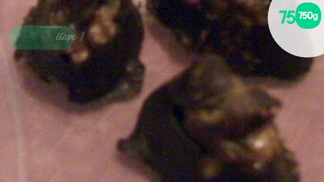 Chocolats noirs aux noix caramélisées et au Nutella