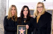 Courteney Cox recibe su estrella en Hollywood y queda claro quienes son sus mejores amigas