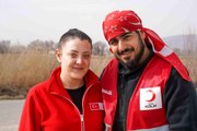 Kızılay'ın gurbetçi ve yabancı gönüllüleri kalplere dokunuyor