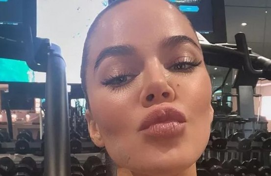 La cara de Khloe Kardashian se está recuperando después de extracción de tumor