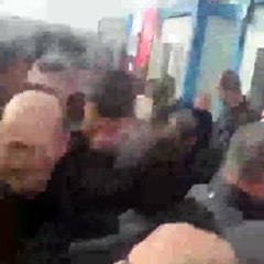 Elbistan'da ortalık karıştı! Bahçeli vatandaşla kavga etti