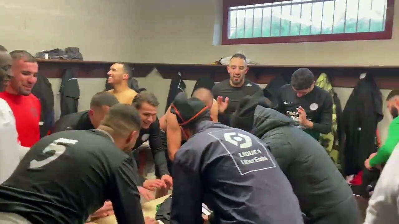 SENIORS R3 - VICTOIRE DES SENIORS A ST BEAUZIRE