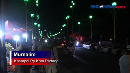 Descargar video: Pedagang Protes Lapak Digusur di Padang Sumbar