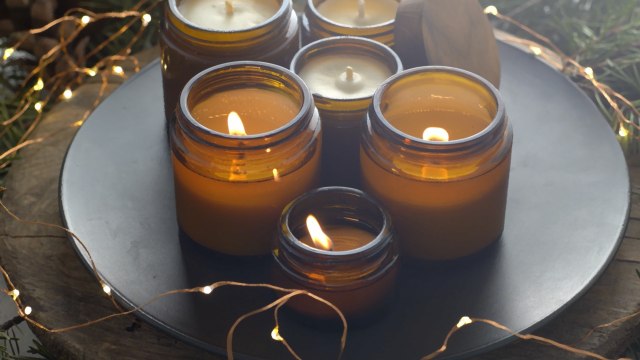 This Aluminum Foil Trick Fixes the Wax Ring Around Candle Wicks