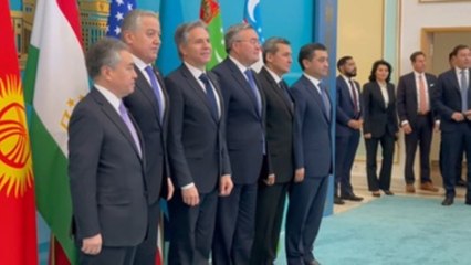 EEUU corteja en medio de la guerra a Asia Central, el patio trasero de Rusia