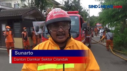 Rumah Berlantai Dua Ludes Terbakar