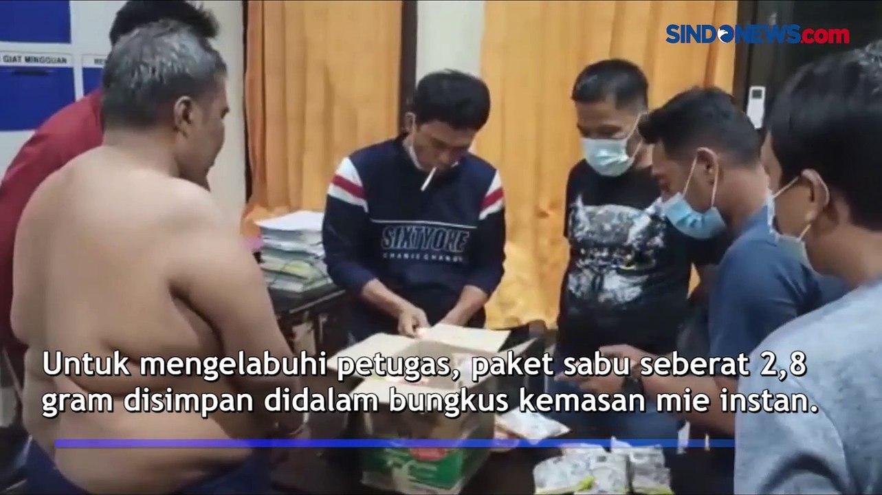 Polisi Bongkar Pengiriman Paket Sabu dalam Kemasan Bungkus Mie Instan