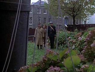 Danger UXB - 09 - Seventeen Seconds to Glory