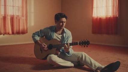 Niall Horan - Heaven (Behind the Scenes Acoustic)