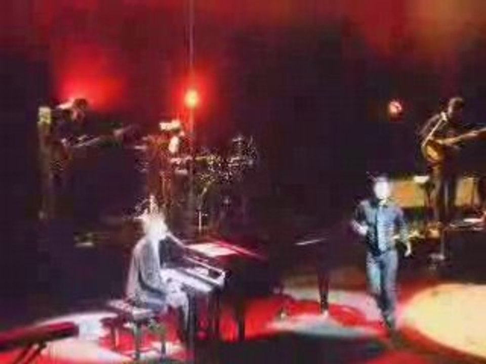 Peter Cincotti (w/ Quentin) "Georgia"  Olympia