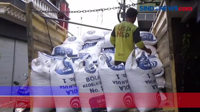 Harga Kedelai dan Minyak Meroket, Begini Strategi Perajin Keripik Tempe di Malang