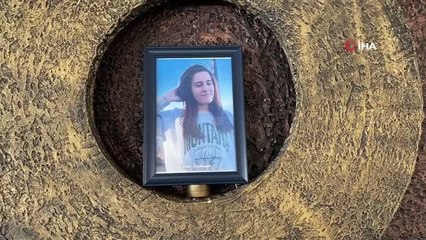 Depremde hayatını kaybeden personelinin anısını işletmesinde yaşatıyor