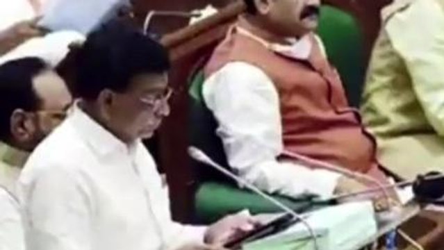 बजट पेश होने के पहले सरकार पर हमला,सरकार दूध की बजाय मांस-मदिरा पर देती है ध्यान