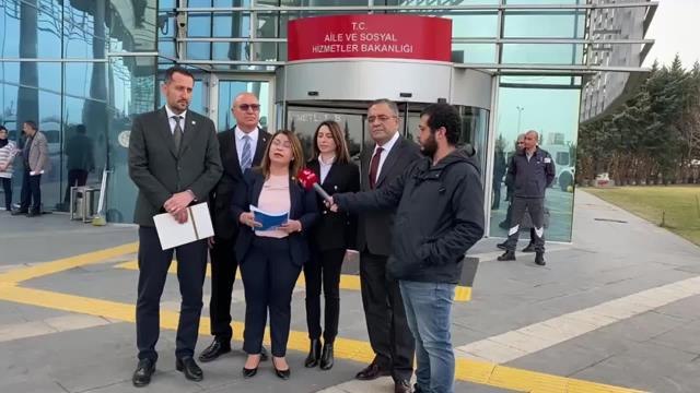 CHP Milletvekilleri Kayıp Çocuklar İçin Aile Bakanlığı'na Gitti. Gülizar Biçer Karaca: İhbar Hattımıza Kayıp 39 Çocuk Bilgisi Geldi