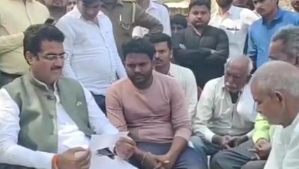 अमेठी: चाचा भतीजे की गोली मारकर हुई हत्या, 40 घंटे बाद शव का हुआ अंतिम संस्कार