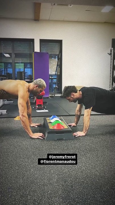 Malgré tout, Jérémy Frérot n'a pas lâché, remportant le dernier duel. "Progression, progression !", exulte-t-il à la finFlorent Manaudou et Jérémy Frérot à l'entraînement