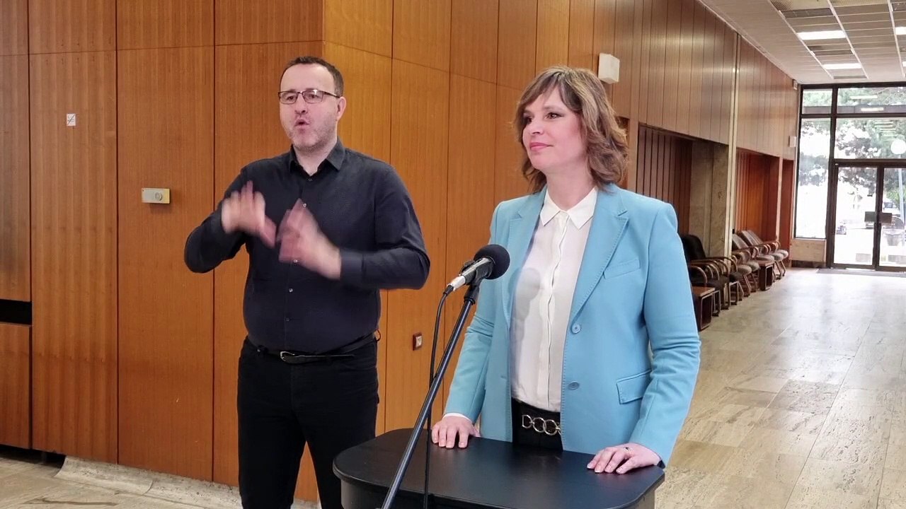 ZÁZNAM: V. Remišová: Pri pomoci s energiami zostali bokom ľudia kúriaci tuhými palivami