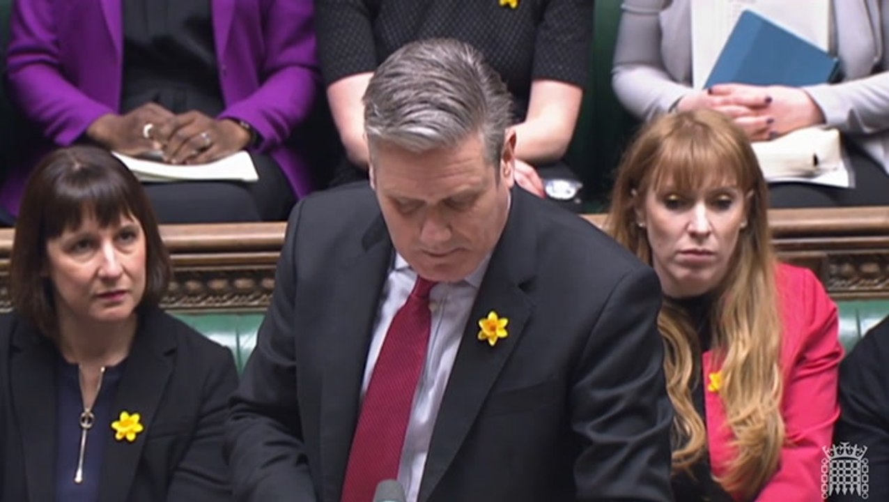 Keir Starmer says average British family to be poorer than average Polish family by 2030