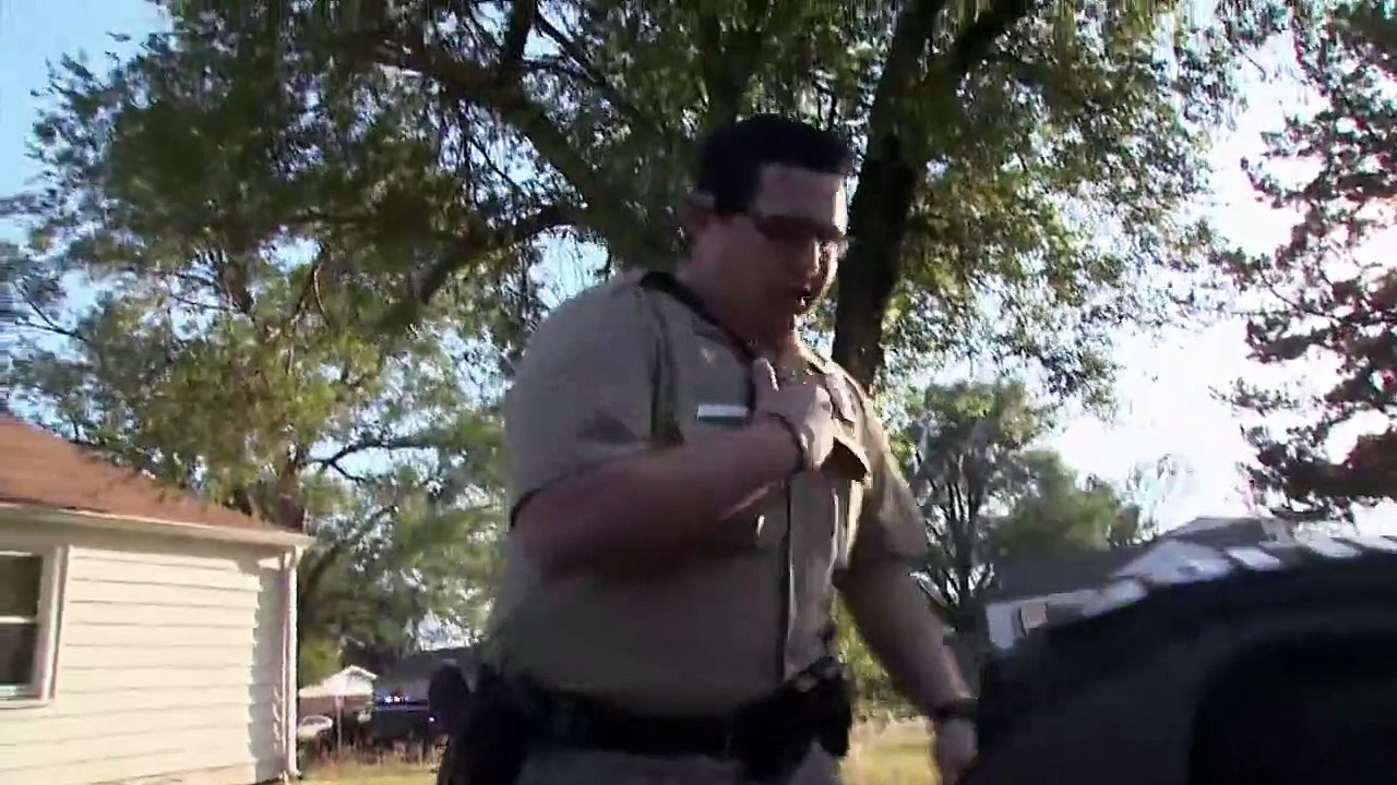 Cops - Se30 - Ep33 - Cheek to Cheek HD Watch