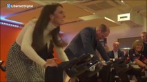 Kate Middleton compite con su marido el príncipe William en una carrera de spinning
