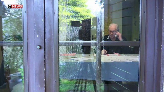 Le démarchage téléphonique est désormais interdit le week-end, le soir et les jours fériés, comme le stipule un décret d'octobre qui entre en vigueur aujourd'hui - VIDEO