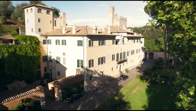 Mafia Mamma Bande-annonce VO