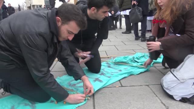 İSTANBUL-VETERİNER FAKÜLTESİ ÖĞRENCİLERİ HAYVAN HASTANESİ İÇİN EYLEM YAPTI