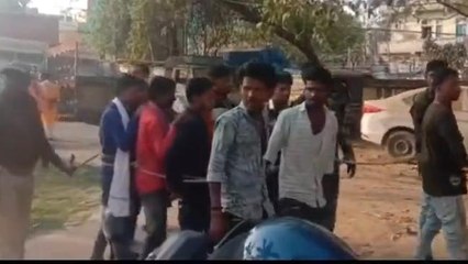 नालंदा: शादी समारोह में मस्ती कर लौट रहे बारातियों का पुलिस ने उतारा खुमार, पहुंचा हवालात