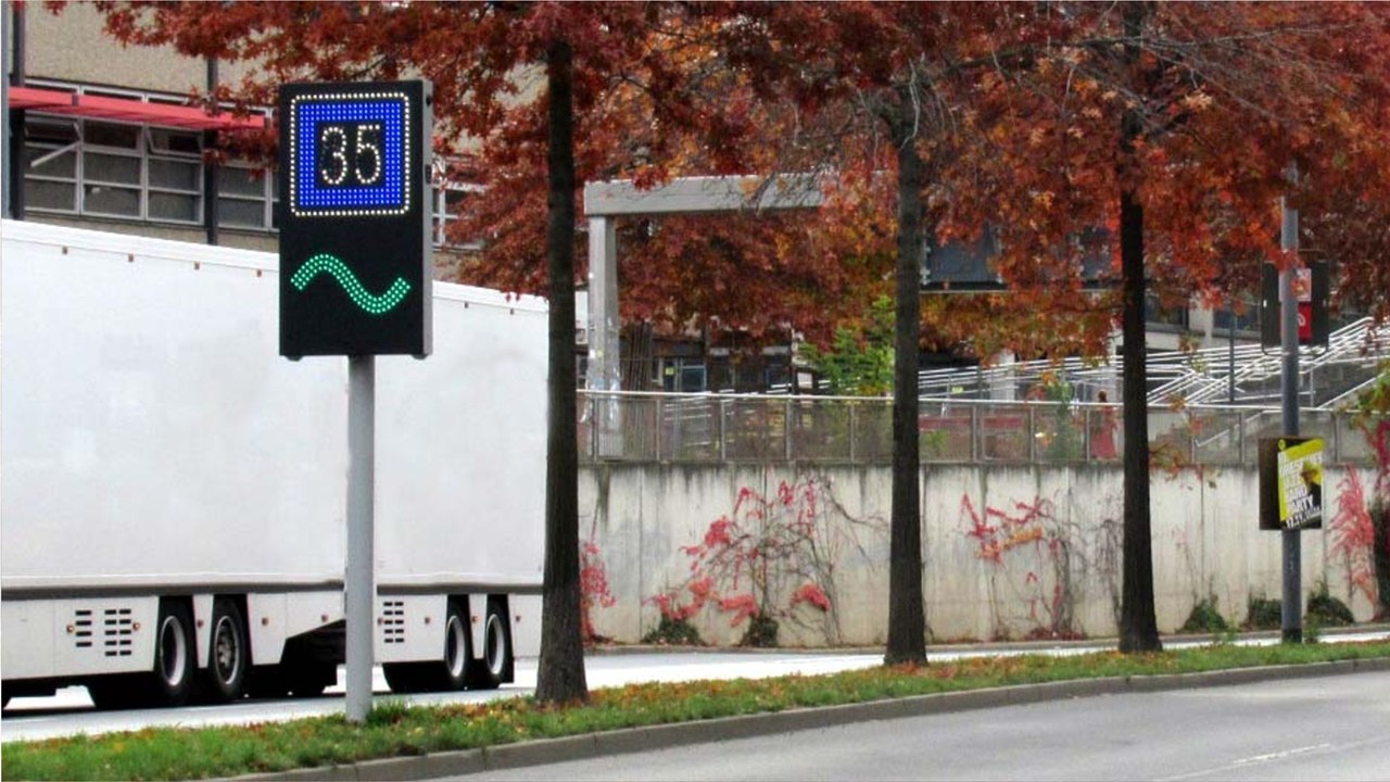 Schild geht im Netz viral: Kennen Sie dieses mysteriöse Verkehrszeichen?