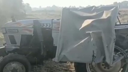 दर्दनाक हादसा: स्टेरिंग हुई लॉक,बीना नदी में गिरा ट्रेक्टर,देखें VIDEO