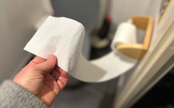 Le papier toilette aussi contaminé par des « polluants éternels »