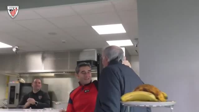 El Athletic felicita el 80 cumpleaños a Iribar en la previa de la ida de las semifinales de Copa