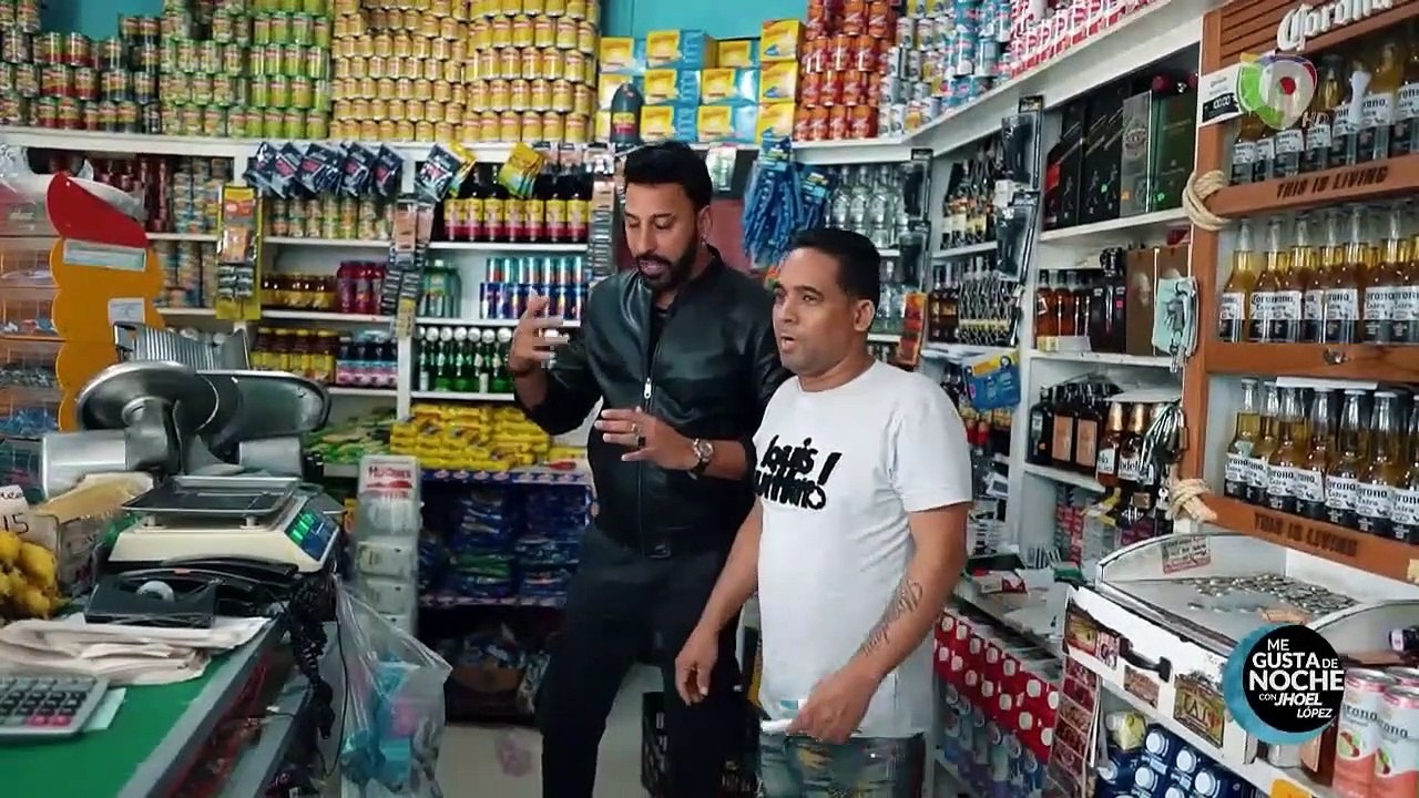 Jhoel López se convierte en delivery por un día  Me Gusta de Noche