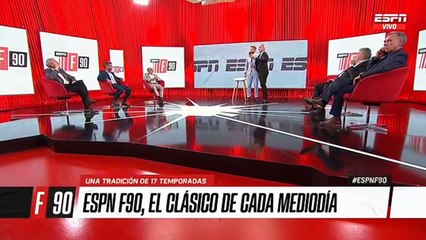 Ruggeri grabó en vivo un video de cumpleaños "sorpresa" y pasó vergüenza