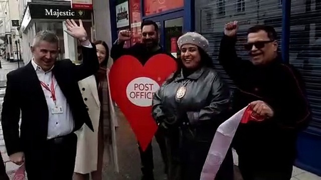 Leamington Post Office reopening video Dailymotion