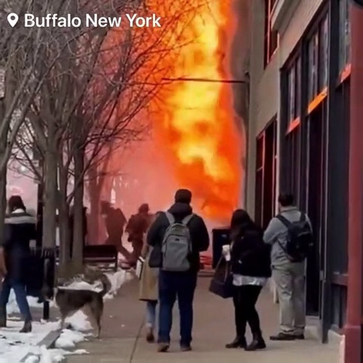 BREAKING: Firefighters fight massive blaze, one firefighter reported missing Buffalo | NewYork