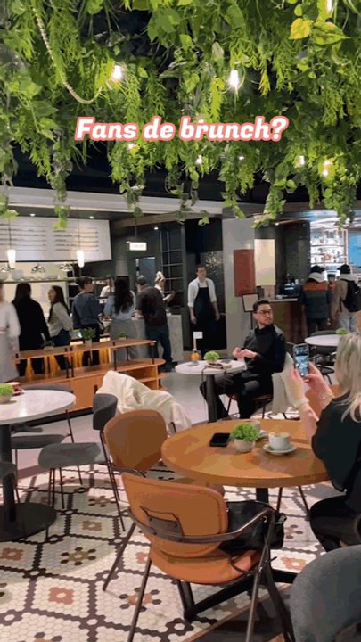Améa Café situé dans l’atrium de la Maison Alcan est le resto de l’heure à essayer à Montréal.