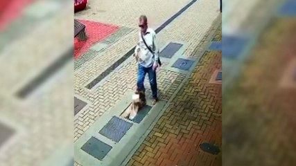 Idoso com deficiência visual cai em tampão da Copel que estava quebrado no Centro