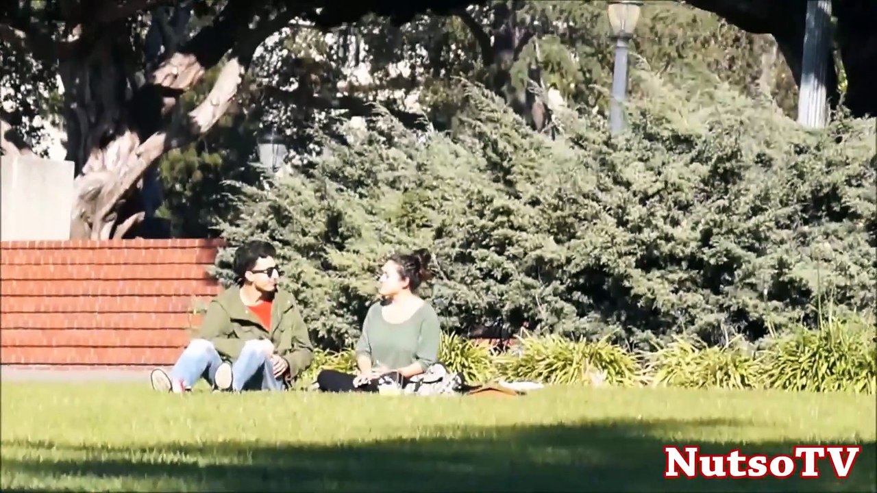 Kissing & Getting a Girls Number Without Talking (Social Experiment)