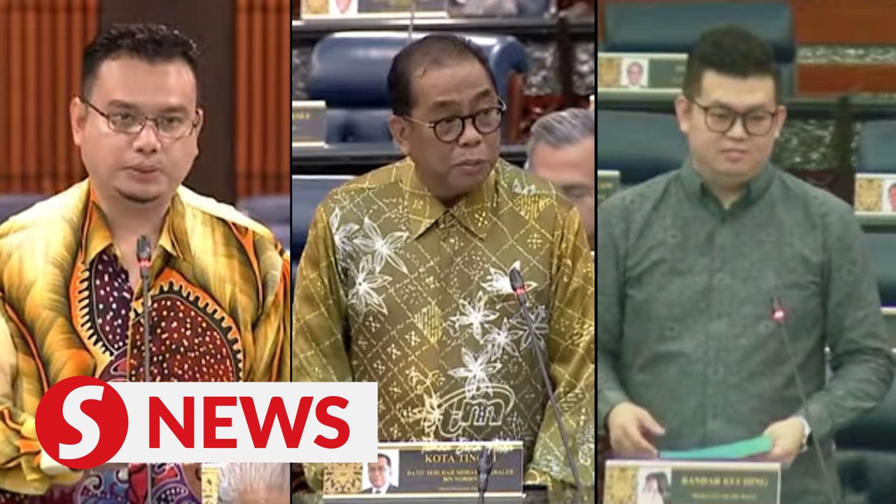 Khaled: Possibility of allowing parties to set up branches in universities not discounted