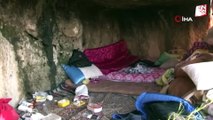 Hatay'da evi yıkılan depremzede mağarada yaşıyor