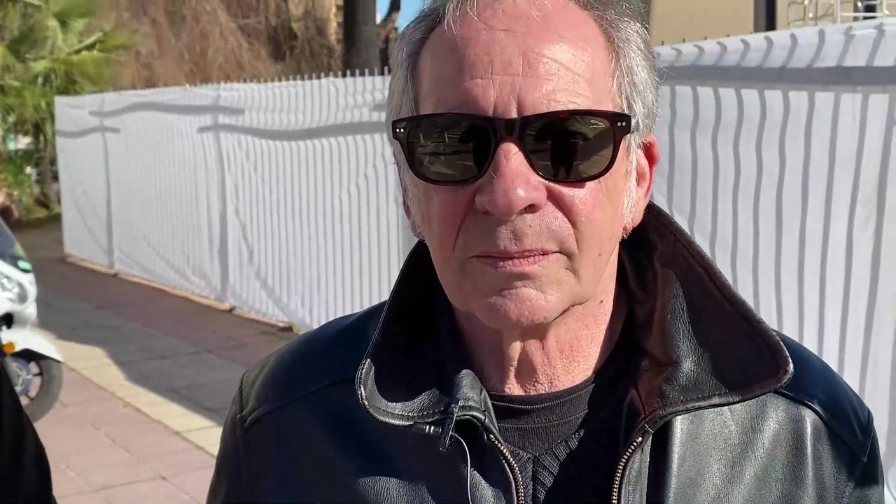 La destruction d'Acropolis a démarré, les lettres du Palais des congrès déboulonnées une à une