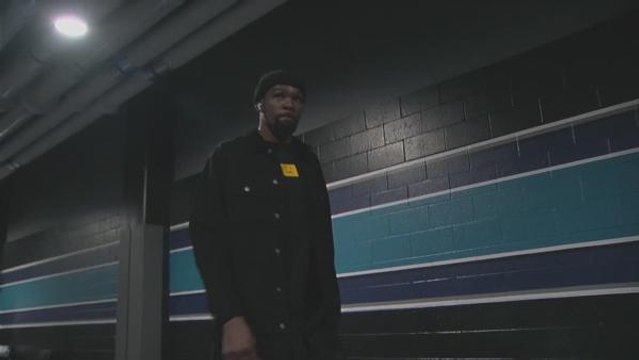 Durant scores 23 on efficient Suns debut