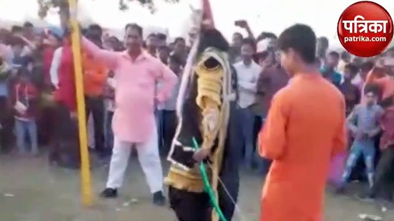 गोंडा का यह अनोखा गांव, जहां उस पार रावण दहन के...