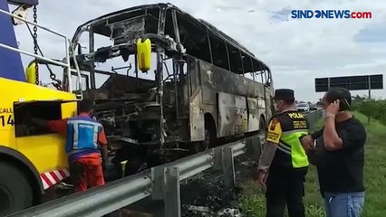 Bus Pariwisata Terbakar di Tol Malang-Pandaan, 48 Penumpang Selamat