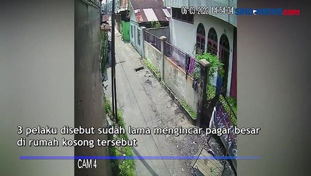 Aksi Komplotan Becak Hantu Curi Pagar Rumah di Medan Terekam CCTV